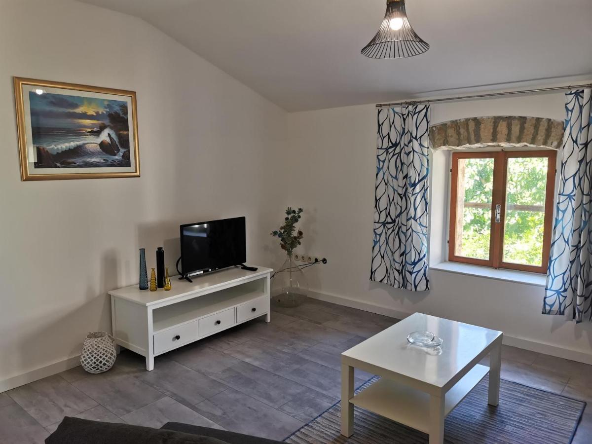 Apartments Bertetic Канфанар Екстер'єр фото