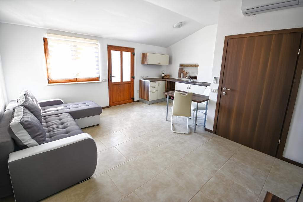 Apartments Bertetic Канфанар Екстер'єр фото